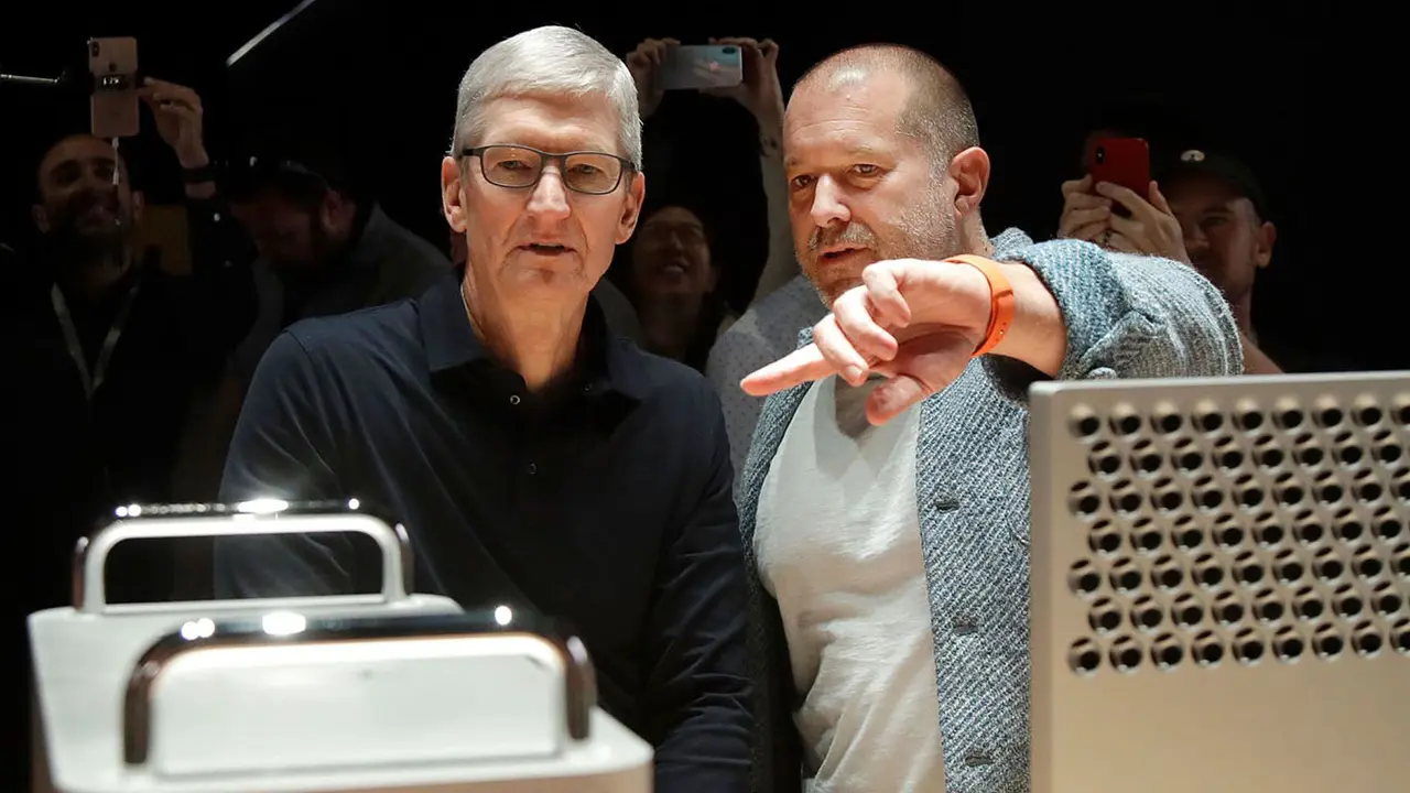 OpenAI ve Jony Ive İş Birliği: Apple'a Yeni Bir Rakip mi Doğuyor?